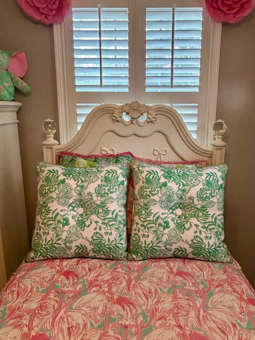 Set of 2 Lilly Pulitzer Via Amore Spritzer indoor/outdoor pillows 20x20